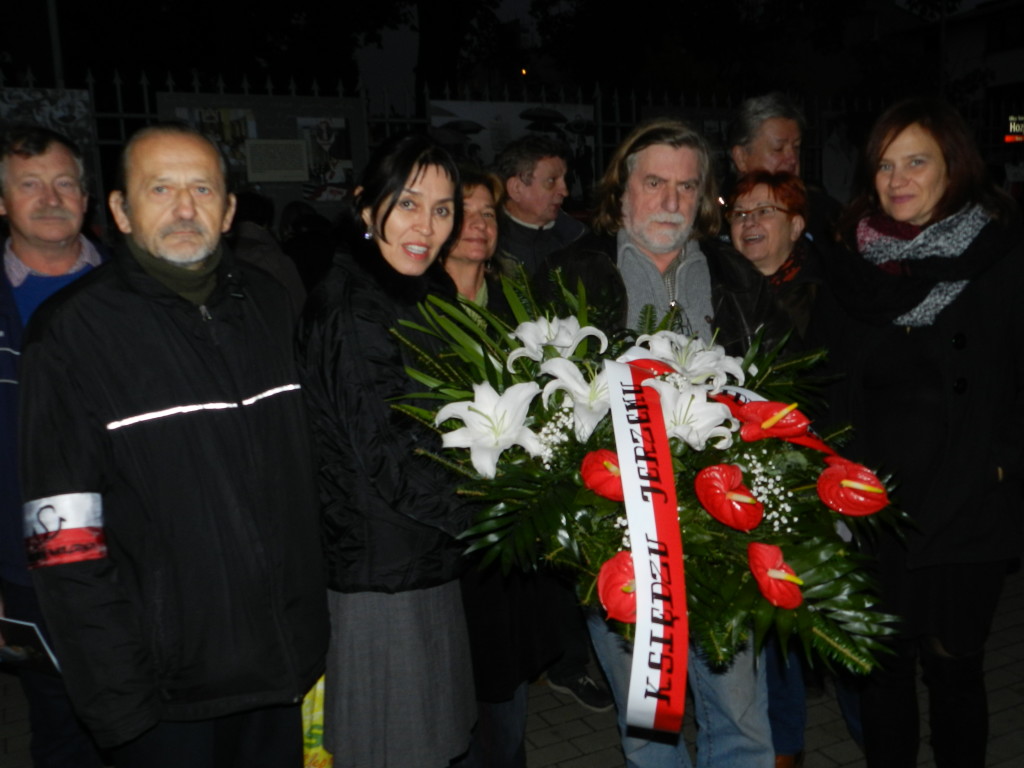 W 31 rocznice śmierci bł. ks. Jerzego Popiełuszki składaliśmy razem z Solidarnością Walczącą kwiaty na jego grobie.